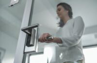 Elektronisches Türschloss: Smarter Türdrücker – smarte Zutrittskontrolle