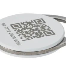 dormakaba evolo smart RFID-Anhänger mit QR-Code