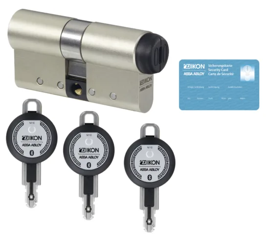 IKON CLIQ Go Starterset B2: Bluetooth-Schlüssel und Doppelzylinder mit Staub- und Regenschutzkappe